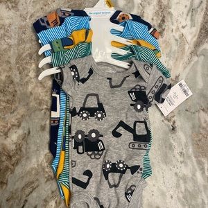 NWBN Baby Boy Onsie Set